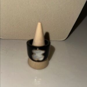 Black Ring with White Bear Design in nacar and silver